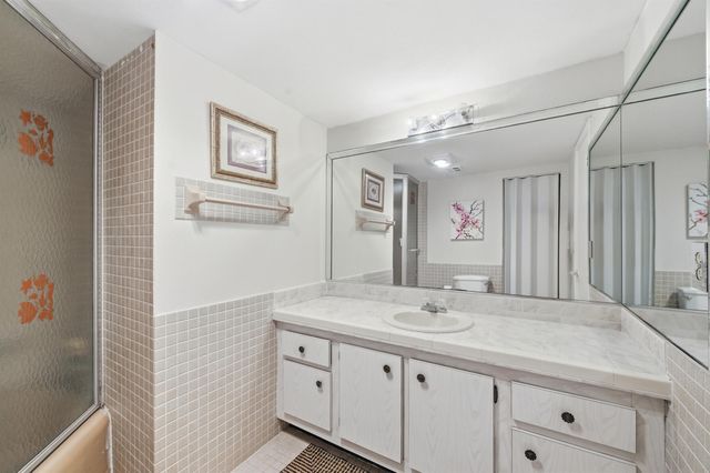 4851 NW 21st Street 2p, Lauderhill, FL 33313