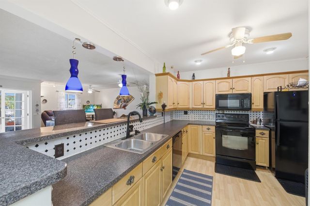 4851 NW 21st Street 2p, Lauderhill, FL 33313