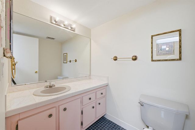 4851 NW 21st Street 2p, Lauderhill, FL 33313