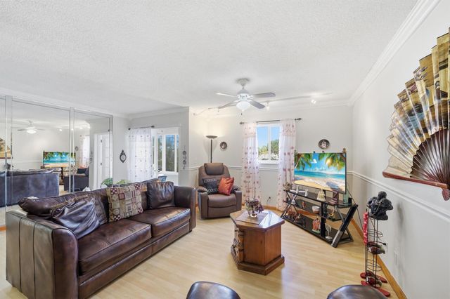 4851 NW 21st Street 2p, Lauderhill, FL 33313