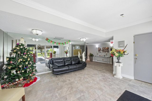 4851 NW 21st Street 2p, Lauderhill, FL 33313