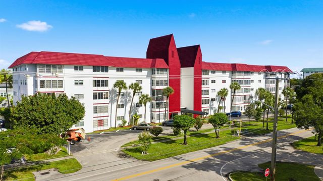 4851 NW 21st Street 2p, Lauderhill, FL 33313