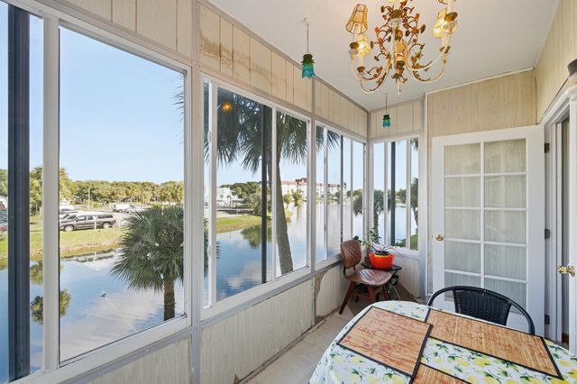 4851 NW 21st Street 2p, Lauderhill, FL 33313