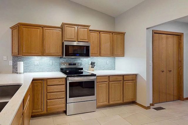 4433 Spoonbill Court, Marion, IA 52302