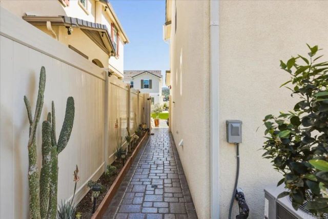 10702 Ensworth Way, Spring Valley, CA 91978