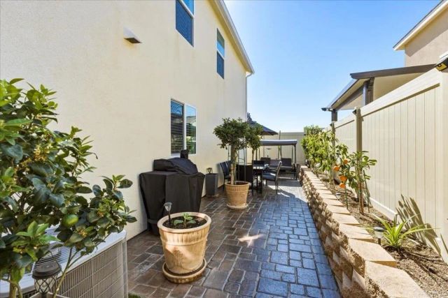 10702 Ensworth Way, Spring Valley, CA 91978