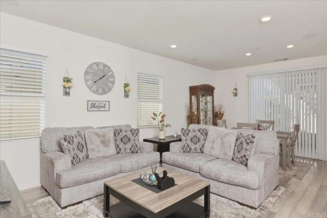 10702 Ensworth Way, Spring Valley, CA 91978