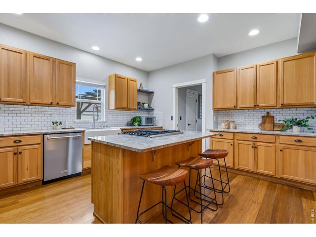 803 Ridge Runner Dr, Fort Collins, CO 80524