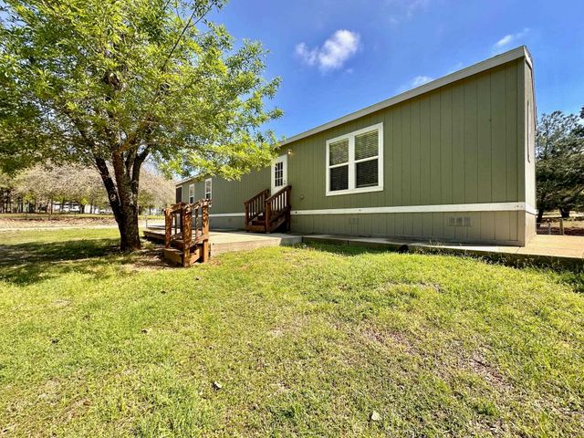 7958 An County Road 404, Palestine, TX 75803