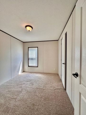 7958 An County Road 404, Palestine, TX 75803