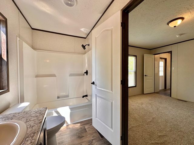 7958 An County Road 404, Palestine, TX 75803