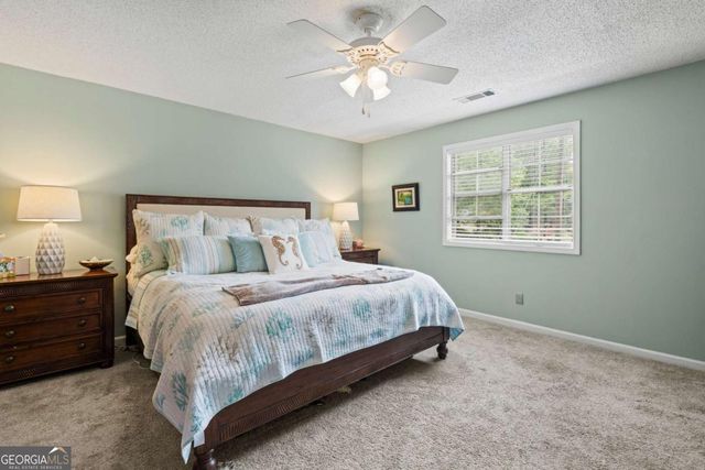 4002 Baywatch Cove NW, Acworth, GA 30101