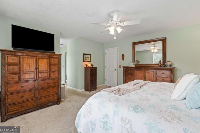 4002 Baywatch Cove NW, Acworth, GA 30101