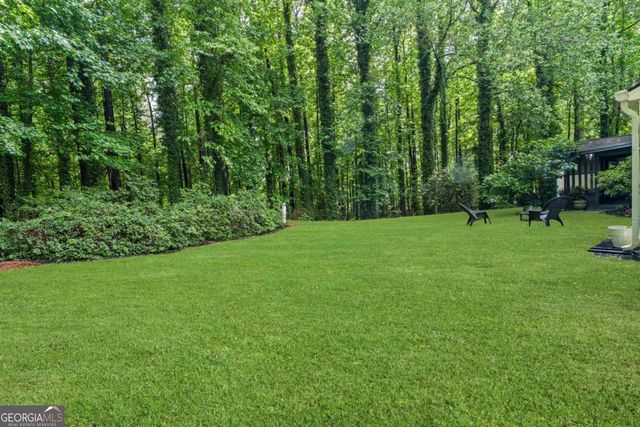 4002 Baywatch Cove NW, Acworth, GA 30101