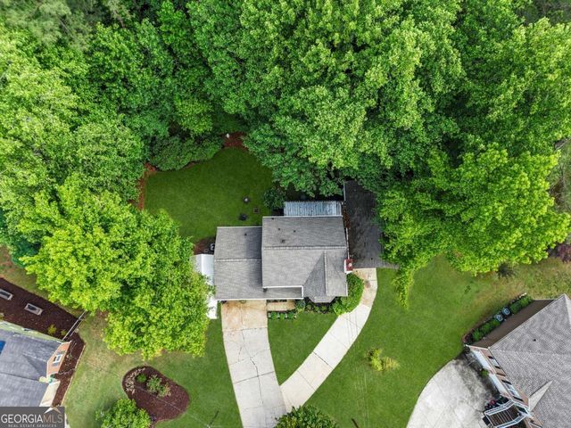4002 Baywatch Cove NW, Acworth, GA 30101