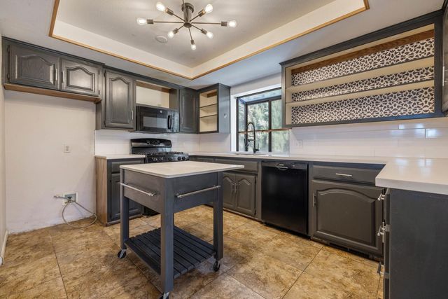 12024 Acosta Ct, Waterford, CA 95386