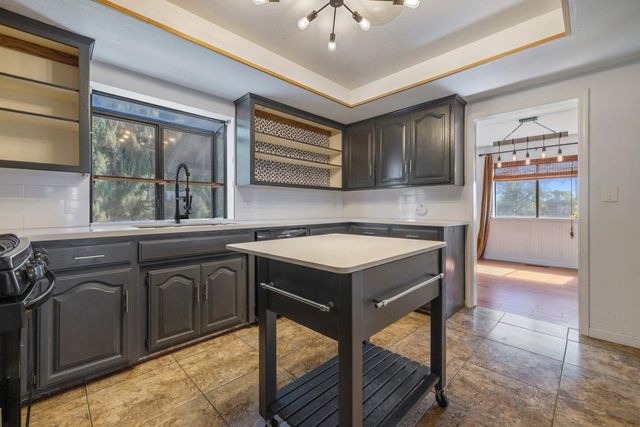 12024 Acosta Ct, Waterford, CA 95386