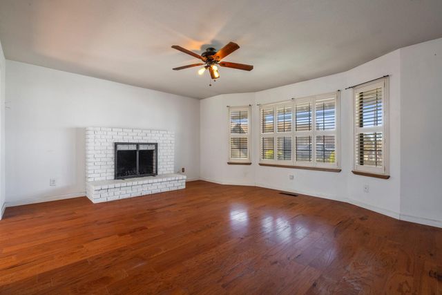 12024 Acosta Ct, Waterford, CA 95386