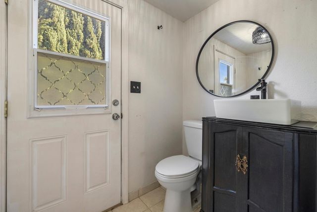 12024 Acosta Ct, Waterford, CA 95386