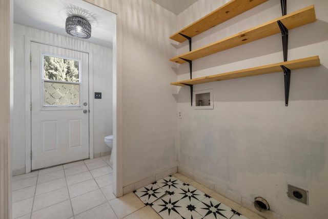 12024 Acosta Ct, Waterford, CA 95386