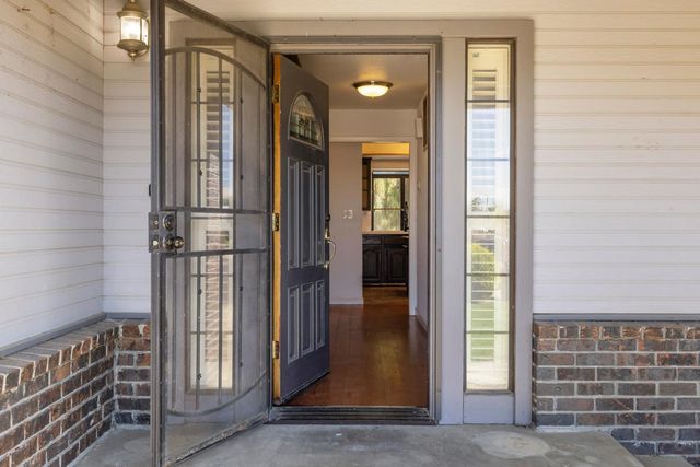 12024 Acosta Ct, Waterford, CA 95386