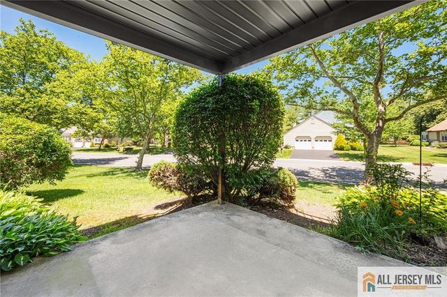 2 John Tyler Court 2A, Monroe, NJ 08831