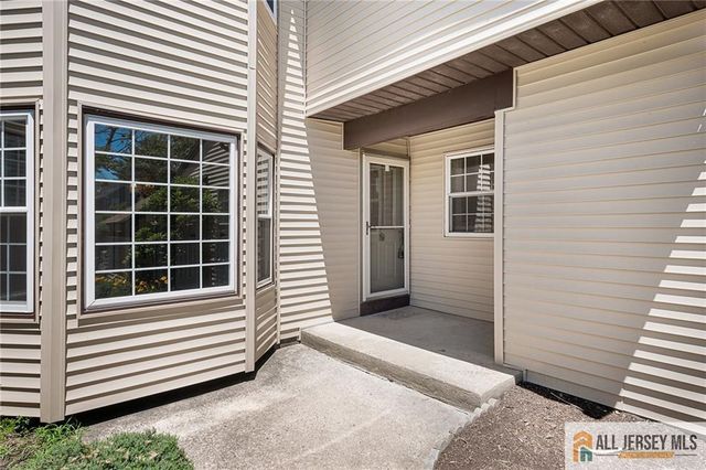 2 John Tyler Court 2A, Monroe, NJ 08831