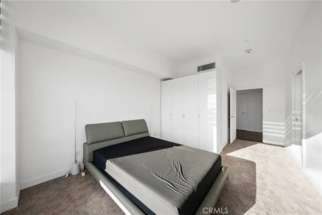 900 W Olympic Boulevard 46B, Los Angeles, CA 90015