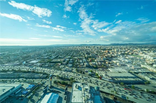 900 W Olympic Boulevard 46B, Los Angeles, CA 90015