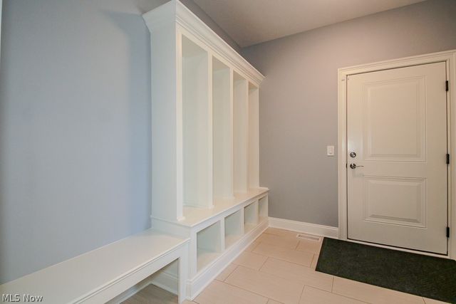 6300 Ox Ridge Trail, Highland Heights, OH 44143