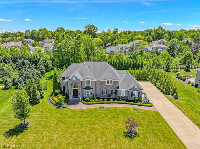 6300 Ox Ridge Trail, Highland Heights, OH 44143