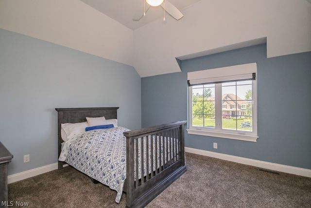 6300 Ox Ridge Trail, Highland Heights, OH 44143