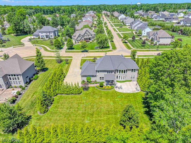 6300 Ox Ridge Trail, Highland Heights, OH 44143