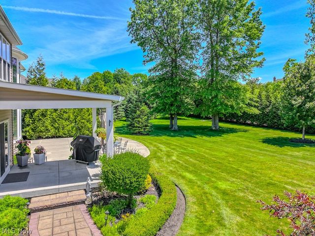 6300 Ox Ridge Trail, Highland Heights, OH 44143