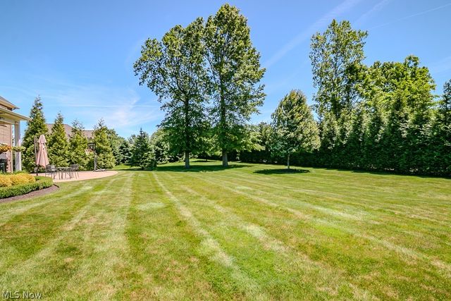 6300 Ox Ridge Trail, Highland Heights, OH 44143
