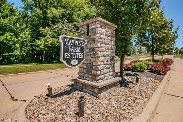6300 Ox Ridge Trail, Highland Heights, OH 44143