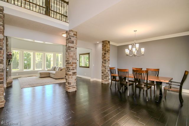 6300 Ox Ridge Trail, Highland Heights, OH 44143