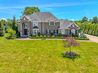 6300 Ox Ridge Trail, Highland Heights, OH 44143