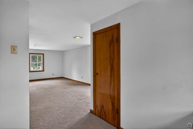 1922 N Kansas AVE, Topeka, KS 66608