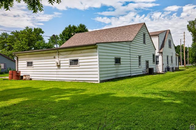 1922 N Kansas AVE, Topeka, KS 66608