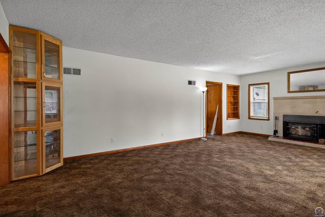 1922 N Kansas AVE, Topeka, KS 66608