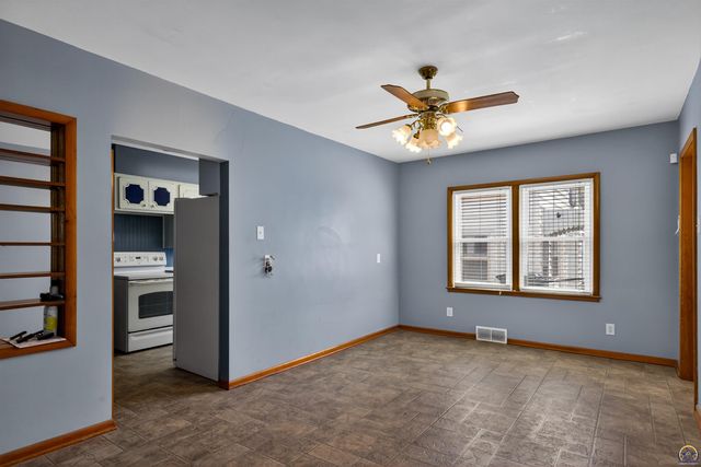 1922 N Kansas AVE, Topeka, KS 66608