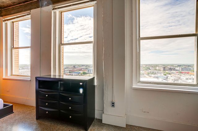 221 W Lancaster Avenue 11003, Fort Worth, TX 76102