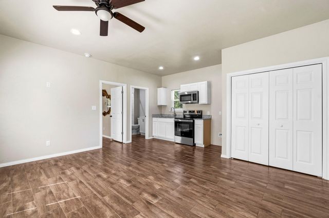 124 Old Hwy 146, Livingston, TX 77351