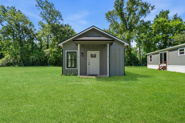 124 Old Hwy 146, Livingston, TX 77351