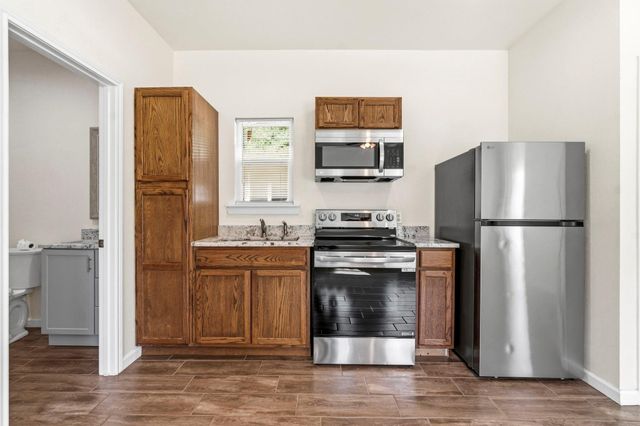 124 Old Hwy 146, Livingston, TX 77351