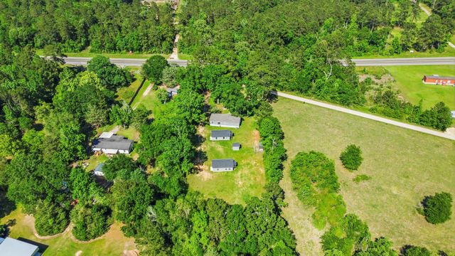 124 Old Hwy 146, Livingston, TX 77351