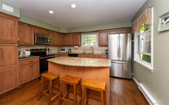 3207 Ronit Court, Yorktown Heights, NY 10598