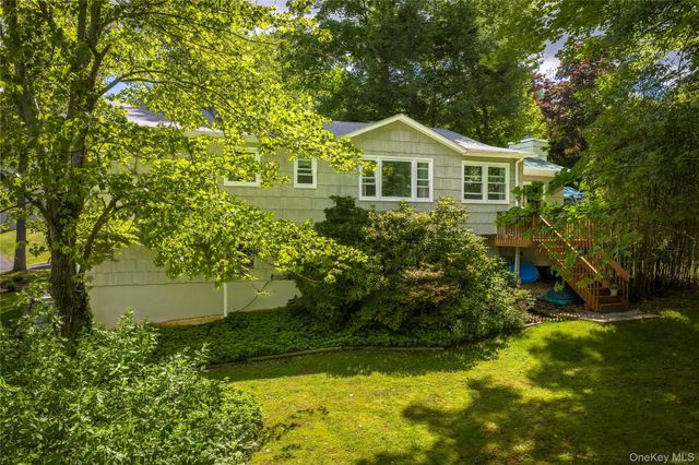 3207 Ronit Court, Yorktown Heights, NY 10598