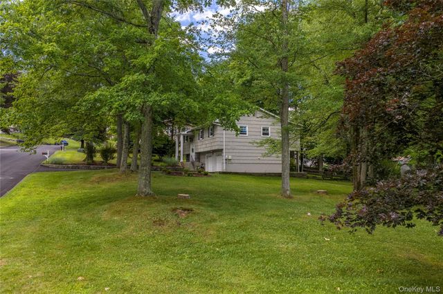 3207 Ronit Court, Yorktown Heights, NY 10598